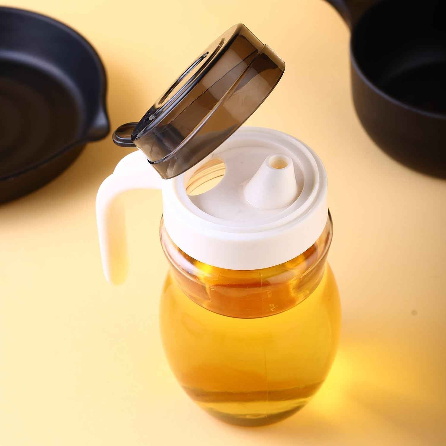 Oil Dispenser Plastic with small nozzle 650ml