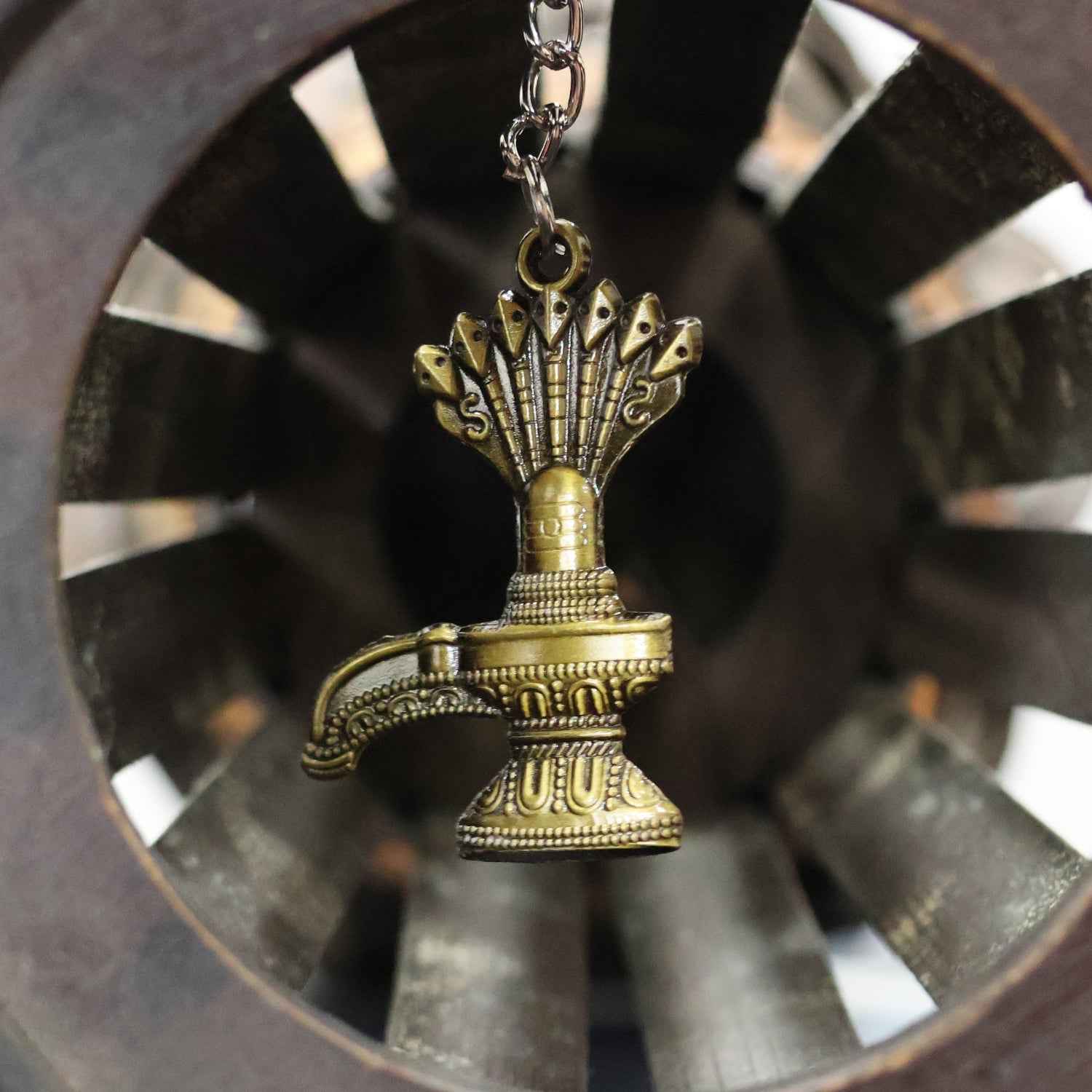 Antique Lord Shiva Shivaling Metal Keychain (1 Pc)