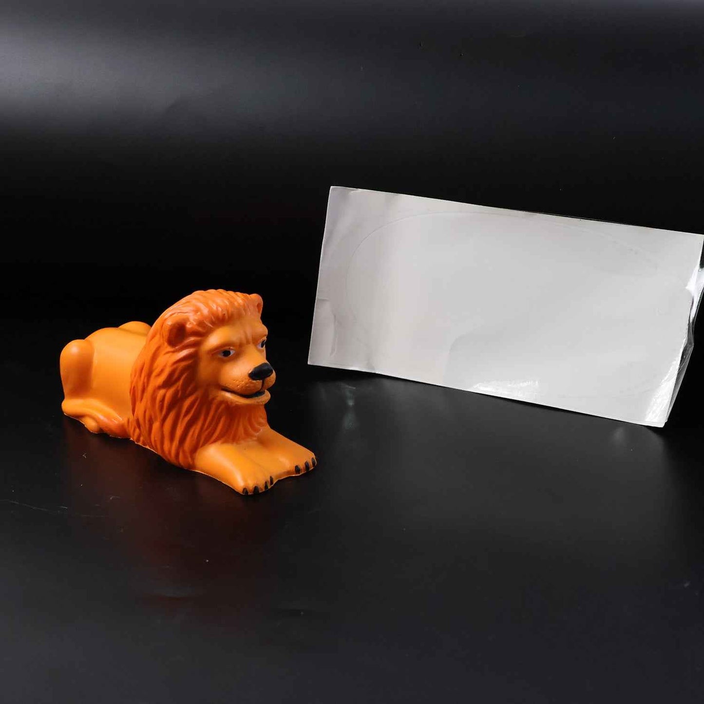 Premium Oranje Plak Leeuw Lion Car Dashboard Toy (1 Pc)