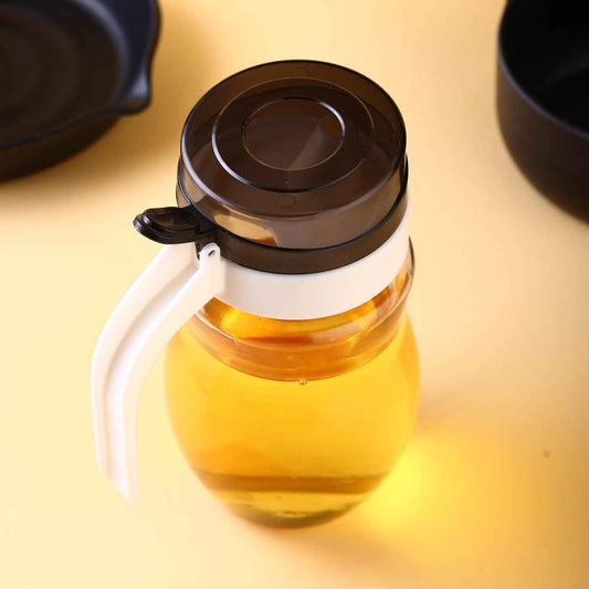 Oil Dispenser Plastic with small nozzle 650ml