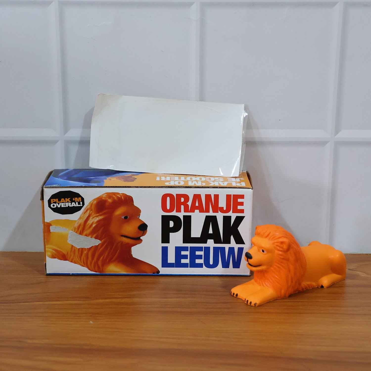 Premium Oranje Plak Leeuw Lion Car Dashboard Toy (1 Pc)