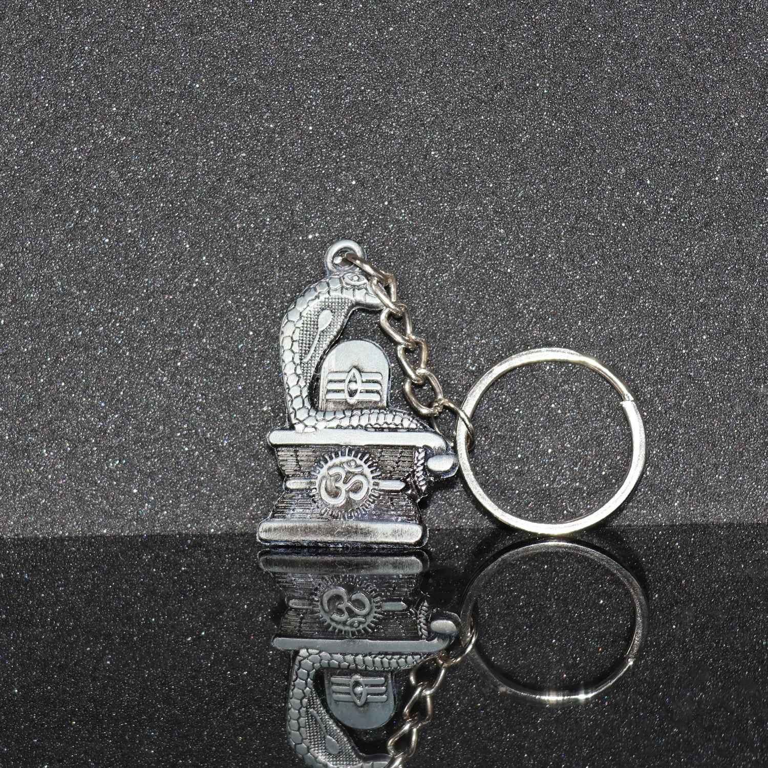 Shivling Trishul Metal Keychain Set (5 Pc Mix Design)