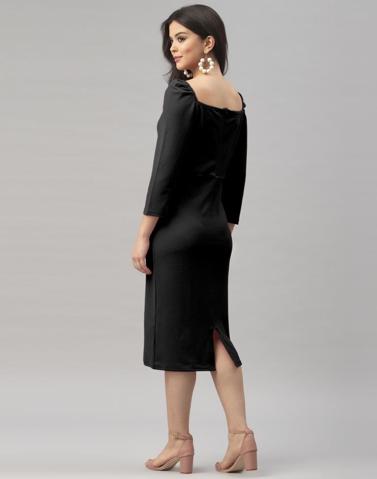 Elegant Black Knitted Dress