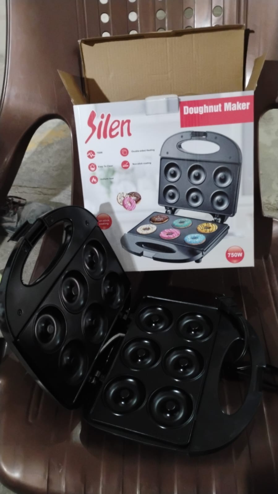 Electric Donut Maker 750W – 6 Cavity(1 Pc / With 2 PIN Plug Converter 1 Pc )