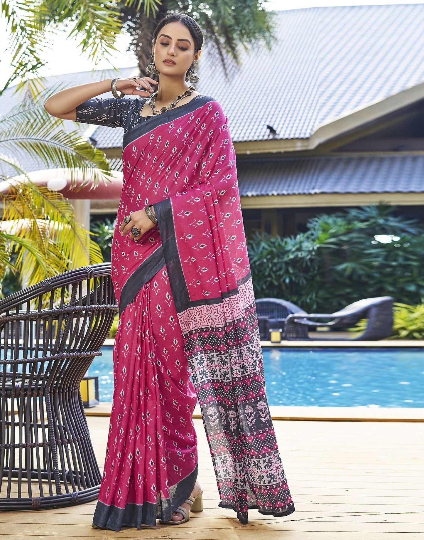 Pink Printed Cotton Pre-draped Saree 