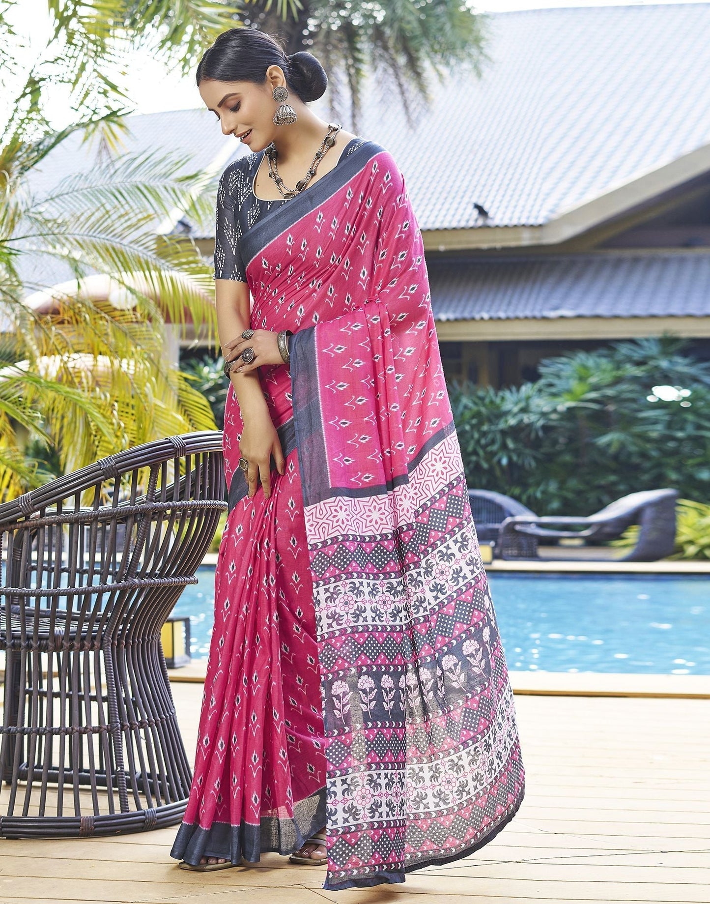 Pink Printed Cotton Pre-draped Saree 