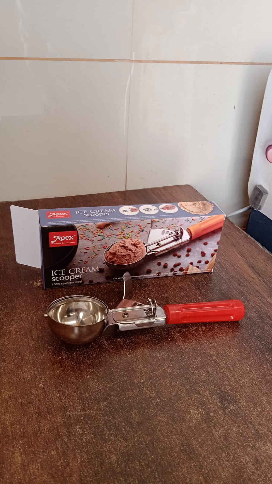 Apex Ice Cream Scoop – 70 ML Stainless Steel Head with Ergonomic Handle (1 Pc)