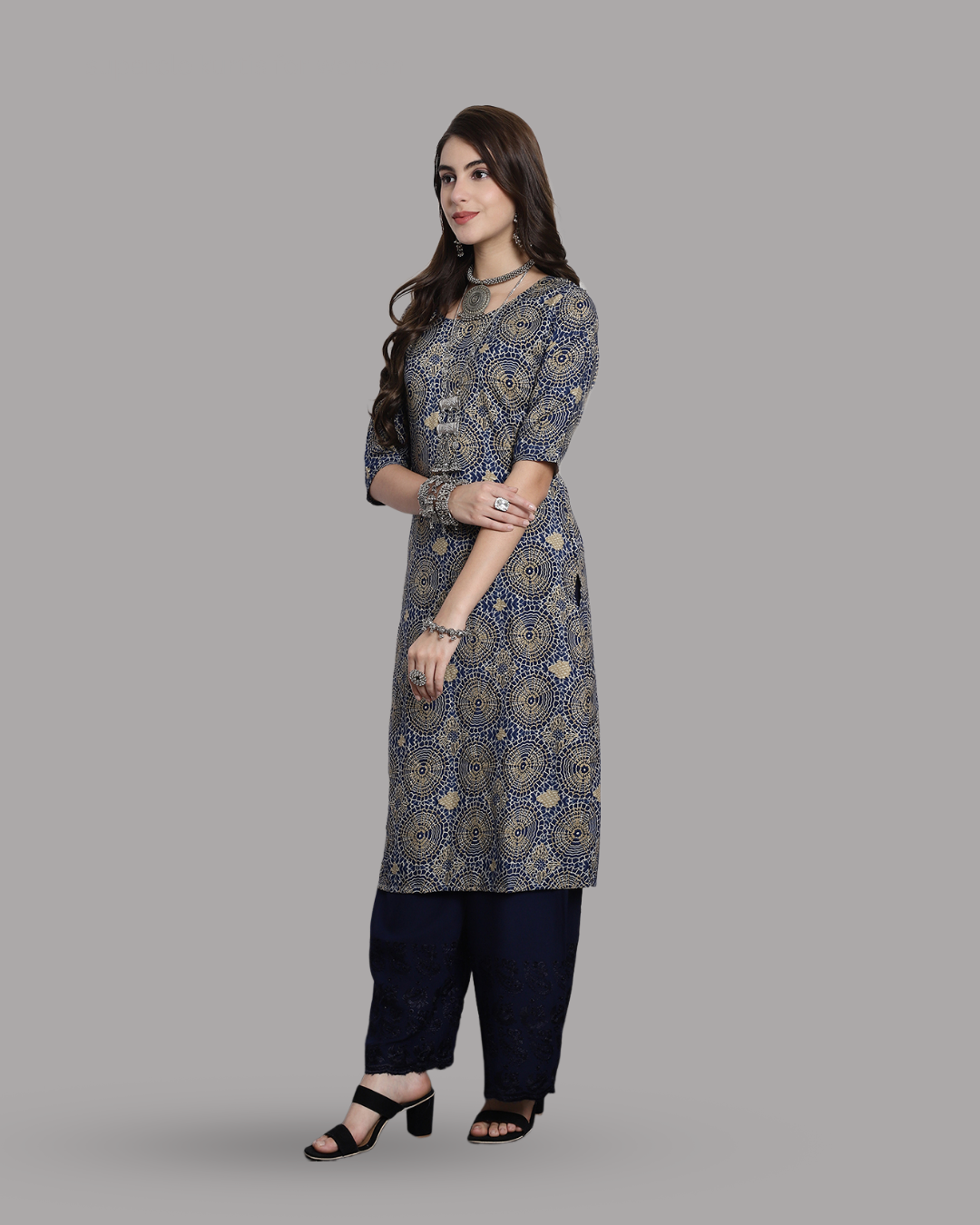 Blue Kurta with Rustic Print Circles 