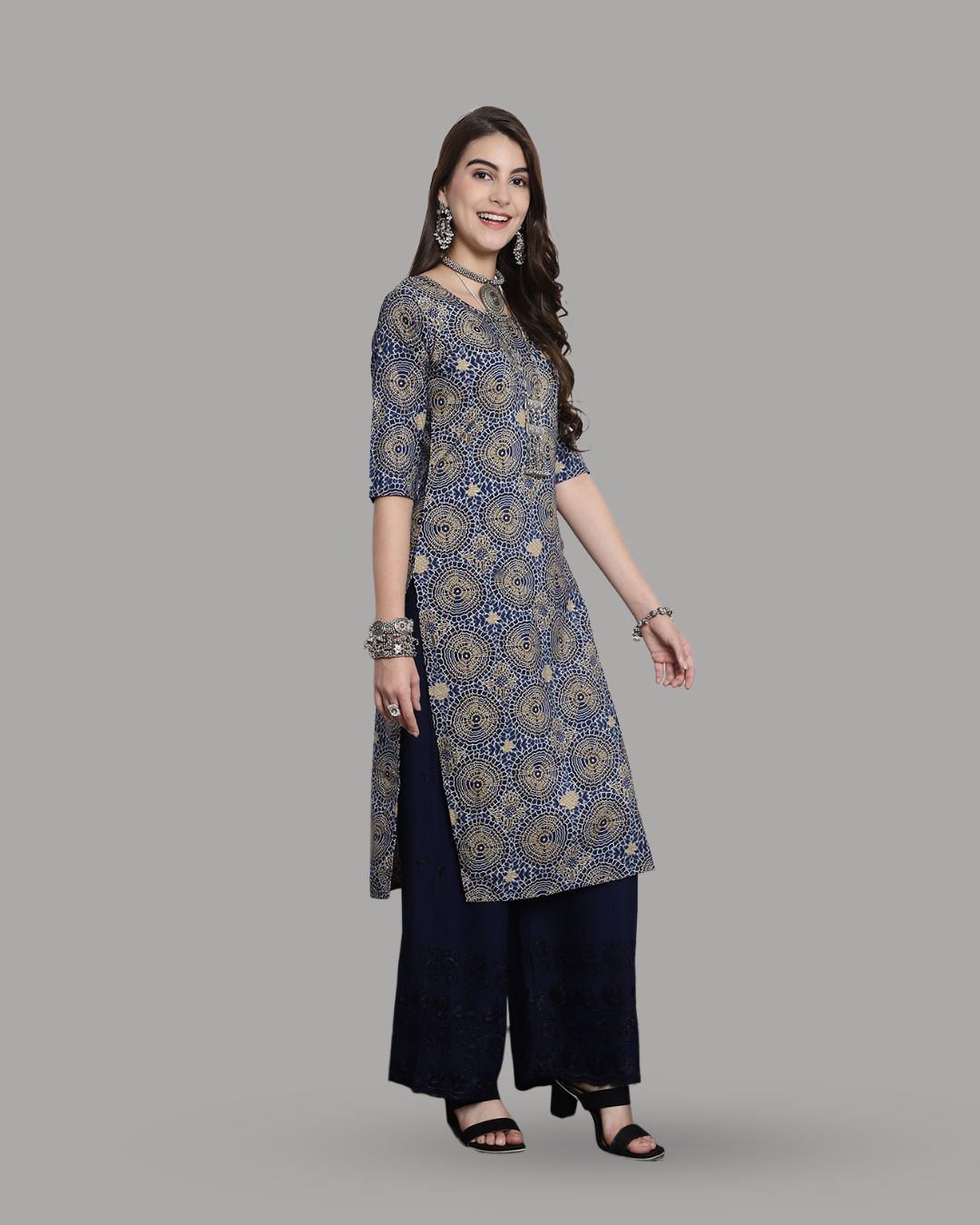 Blue Kurta with Rustic Print Circles 