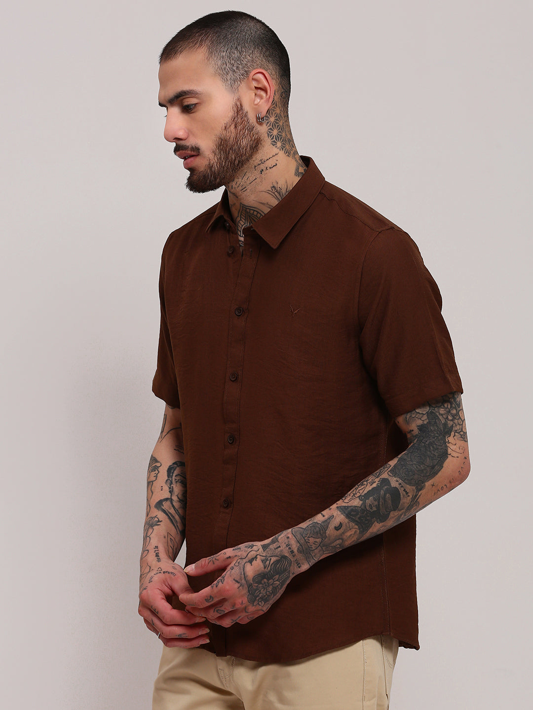 Men Brown Solid Slim Fit Shirt