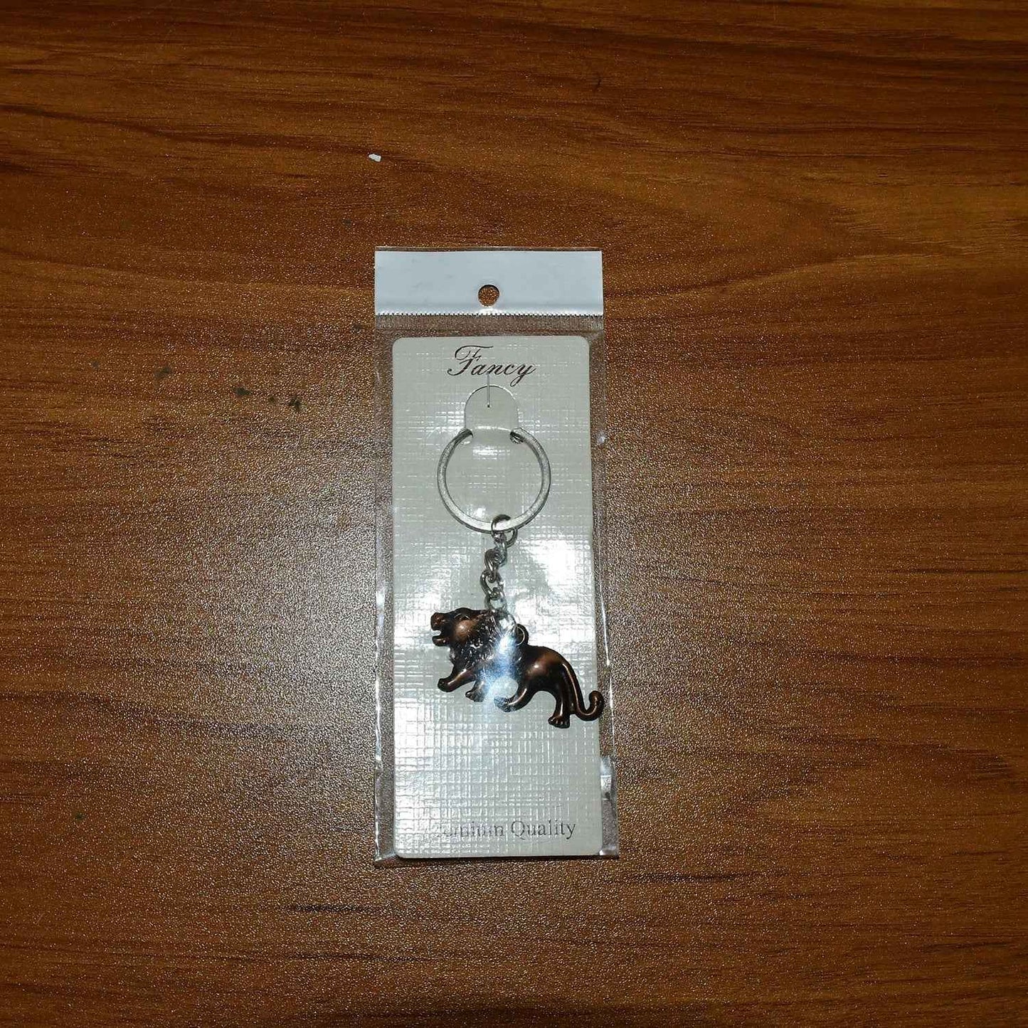 Elegant Walking Lion Metal Keychain (1 Pc)