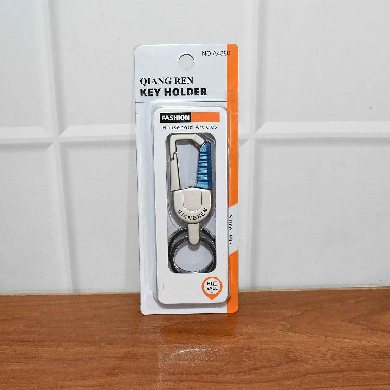 Premium Metal Keychain Carabiner Clip Hook with Dual Key Rings (1 Pc)