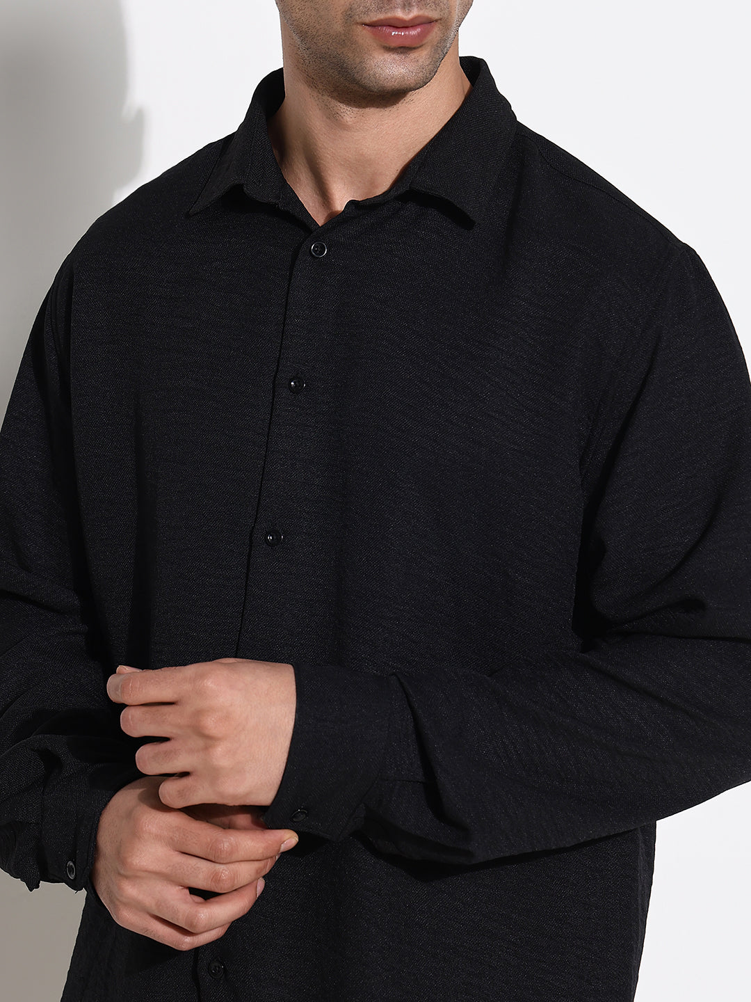 Men Black Solid Slim Fit Shirt