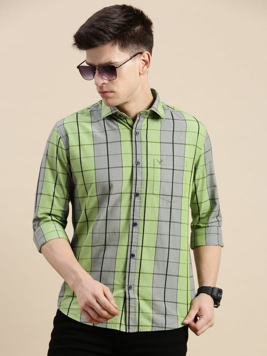 Men Spread Collar Checked Green Shirt