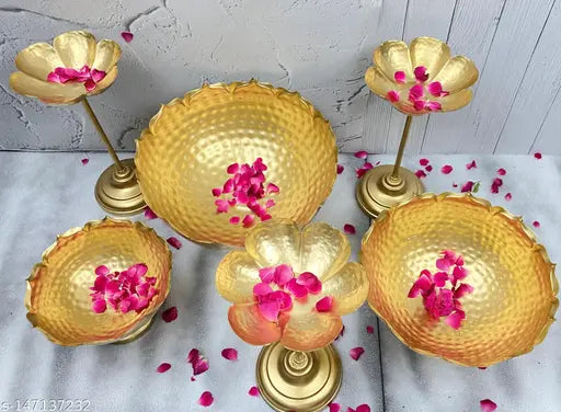 New Taj Bowl Hammered Urli Candle Stand with Floating Diya - 9 Pieces Combo (Iron) 