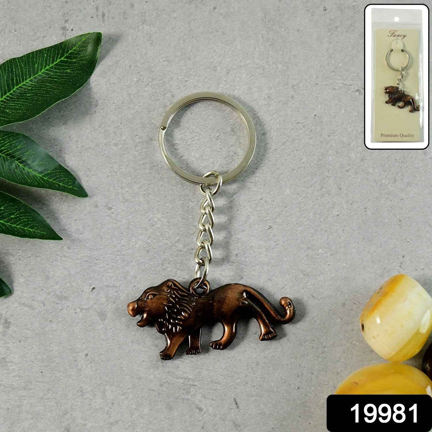 Elegant Walking Lion Metal Keychain (1 Pc)