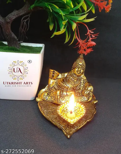 Metal Kuber Statue with Deepam Oil lamp for Good Luck, Vastu Prosperity and Wealth|Kuber Deepak |Kubera Diya Murti for Temple Decor|Kubera Vilakku|Religious Idol Home Decor and Pooja Article