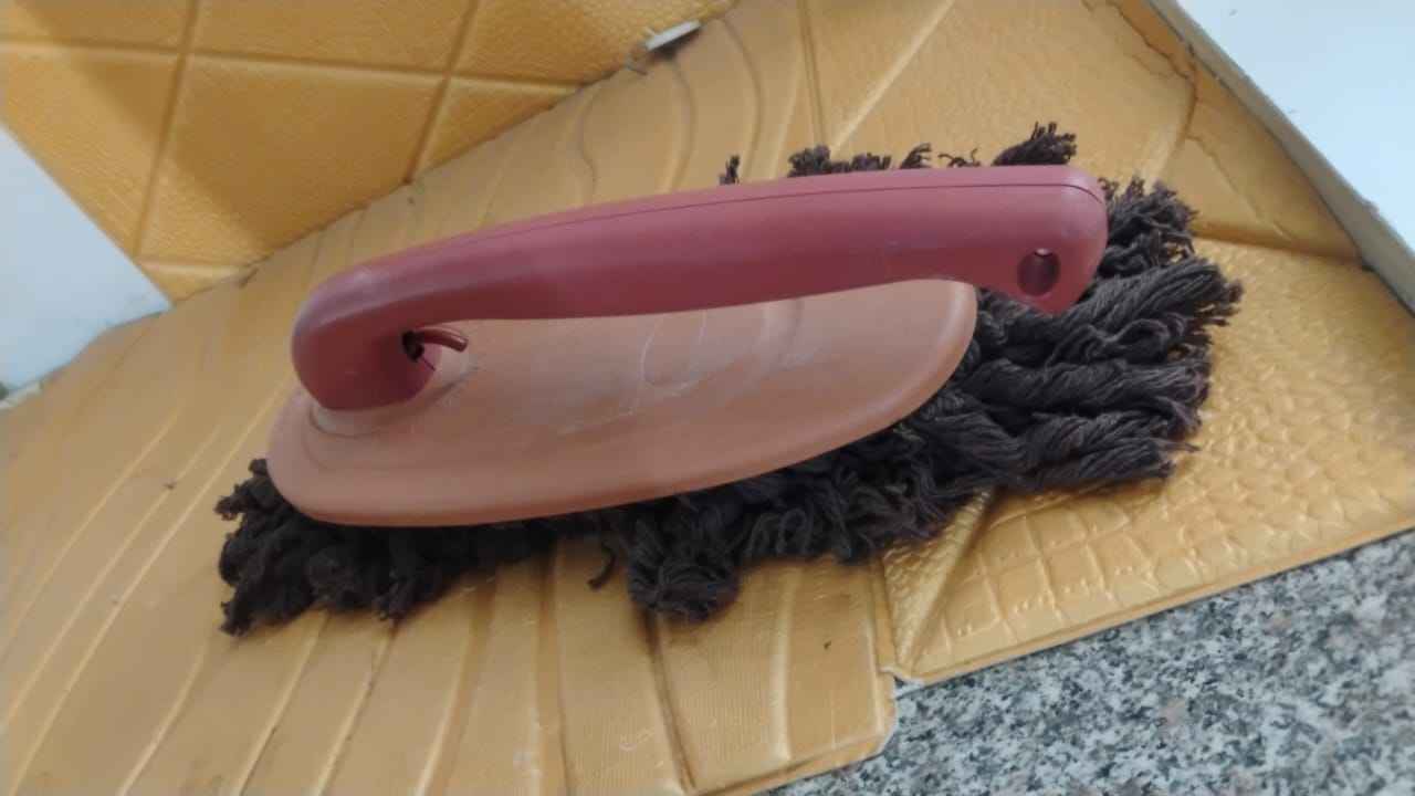 Foldable Car Dusting Brush 360°Rotation Car Dust Brush Exterior (1 Pc / Big / 42 Cm)