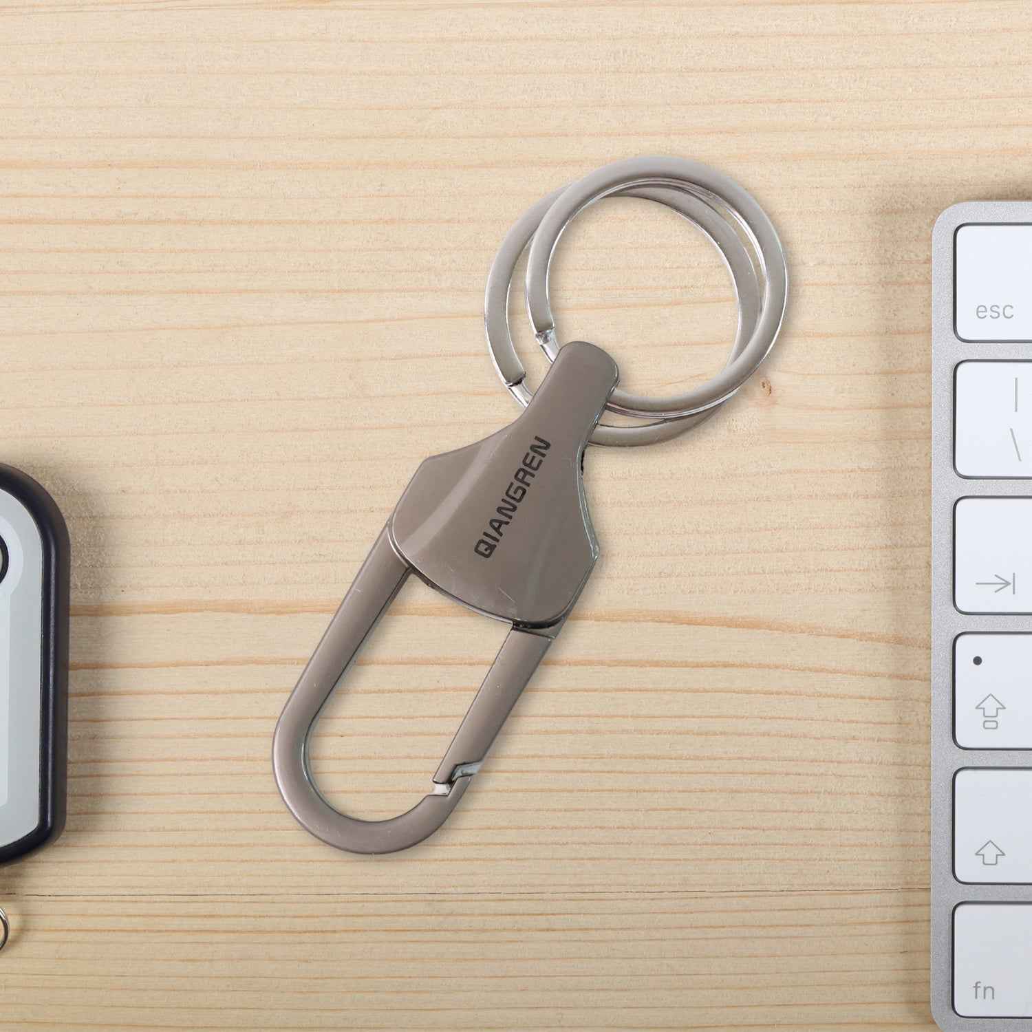 Premium Metal Keychain Carabiner Clip Hook with Dual Key Rings (1 Pc)