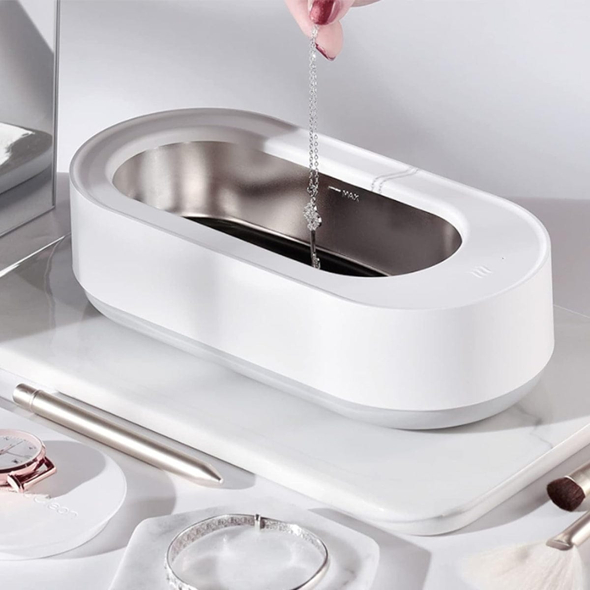 The Ultrasonic All-in-One Cleaning Gadget 